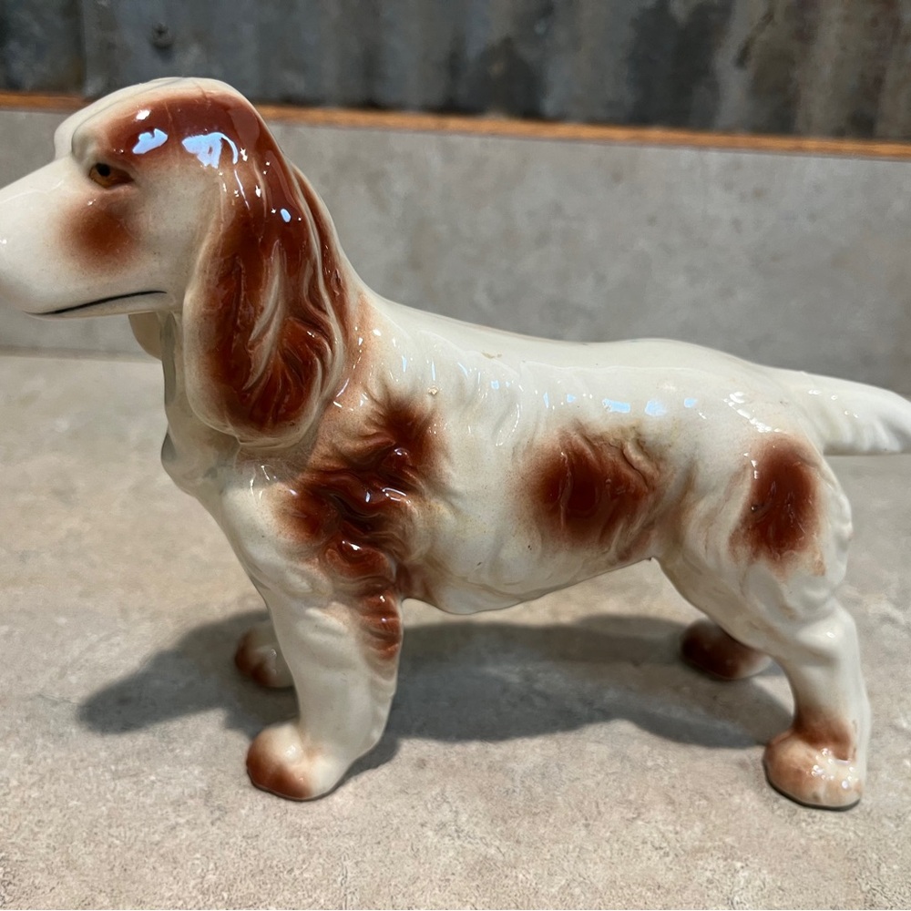 VINTAGE Ceramic Spaniel Dog Figurine - Brown and Cream